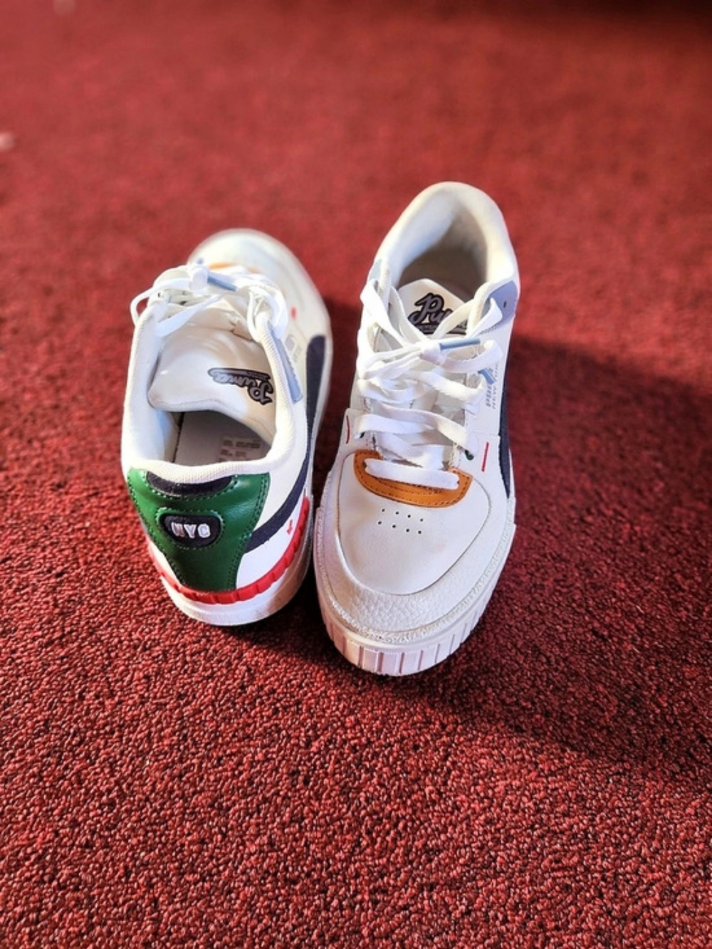Puma Color Block Sneakers in White & Green Like New